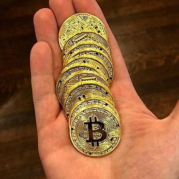 Монеты: Коллекционная сувенирная монета Bitcoin (BTC) - Дизайн: рельефный — 70