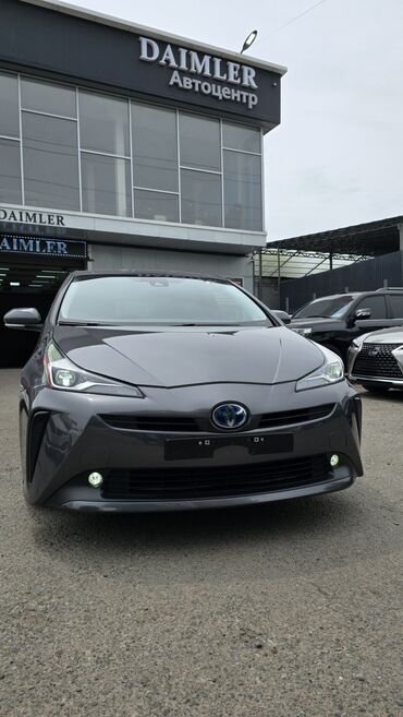 Toyota: Toyota Prius: 2021 г., 1.8 л, Вариатор, Гибрид, Хэтчбэк