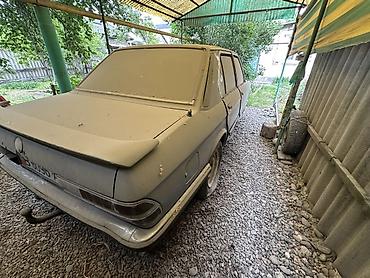 bud e9: BMW 5 series: 1985 г., Седан — 2