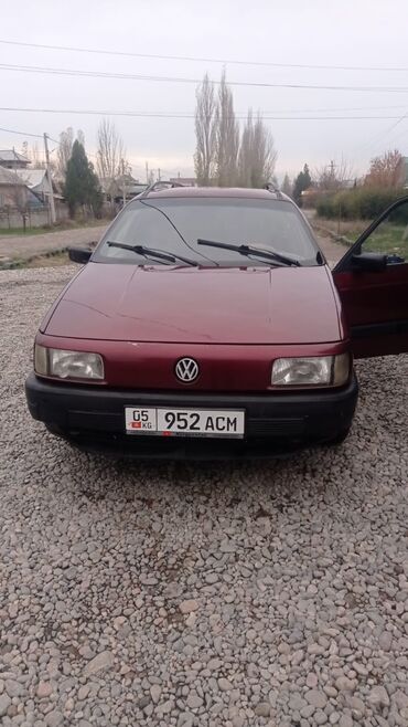 Volkswagen: Volkswagen Passat Variant: 1991 г., 1.8 л, Механика, Бензин, Универсал