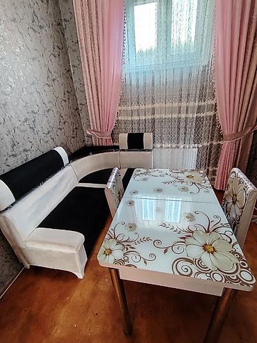 metbex oturacaqlari: Mətbəx üçün, İşlənmiş, Dördbucaq masa, 2 stul — 1