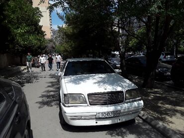 Mercedes-Benz: Mercedes-Benz S-Class: 3.5 l | 1995 il Sedan — 8