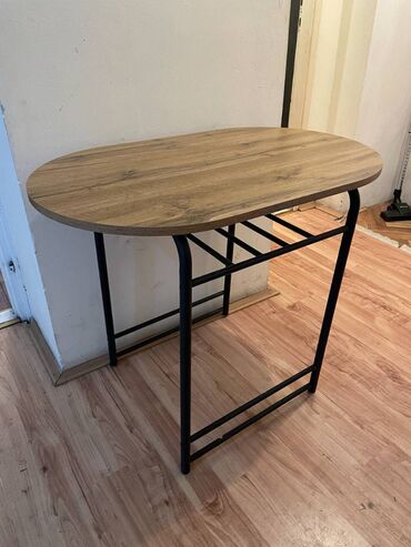 sto za manikir ikea: Dining tables, Oval, Wood, Used