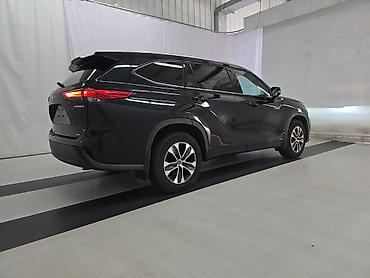 5700: Toyota Highlander: 2021 г., 2.5 л, Автомат, Бензин, Внедорожник — 5