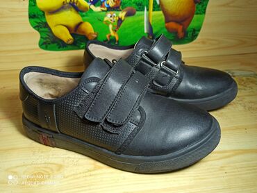 ботинки 35: Продаем школьные туфли мальчиковые в хорошем состоянии, размер 35