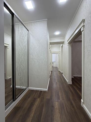 təcili ev satılır: 3 otaqlı, Yeni tikili, 84 kv. m — 5