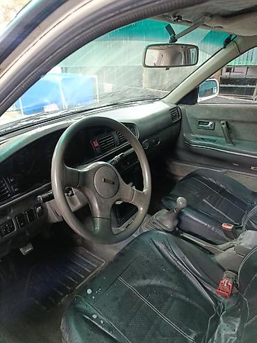 e klass: Mazda 626: 1990 г., 2 л, Седан — 5