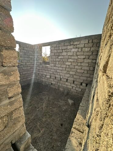 Həyət evləri və villaların satışı: 4 otaqlı, 235 kv. m, Kredit var, Orta təmir — 18