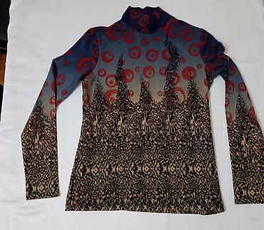 kofta qadin: Qadın uzunqol bluz/kofta - Model: Yüksək boğazlı, uzunqol - Parça — 1