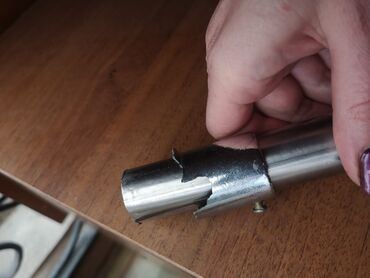 зеркала с тумбочкой: Продаю туалетный стол ( комод с зеркалом), длина 120см, ширина 45 см