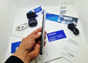 Samsung: Samsung Galaxy A32 5G, Б/у, 256 ГБ, цвет - Бежевый, 1 SIM, eSIM, 2 SIM — 2