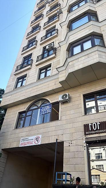 центр золотой квадрат: Аренда офисов, 49 м², В жилом комплексе — 2