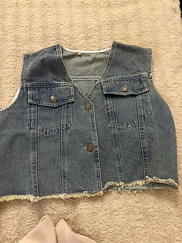 Jiletlər: Qadınlar üçün denim jilet - Material: klassik mavi cins parça (jeans) — 1