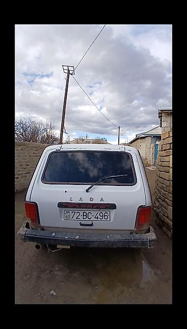 turbo.az ford transit 5 1: LADA Niva (ağ rəng, 3 qapılı ofroud kupe/hetçbek). - 4x4 daimi tam — 3