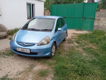 авто на кридит: Honda Fit: 2002 г., 1.3 л, Вариатор, Бензин, Хэтчбэк