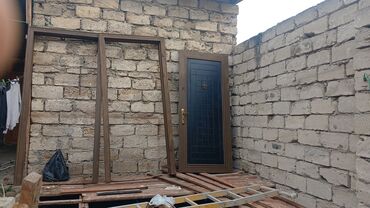 Giriş qapıları: Mənzil üçün İşlənmiş Giriş qapısı Çərçivə ilə, Zəmanətsiz, Ödənişli quraşdırma, Ünvandan götürmə — 8