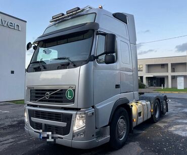 чехол для панели машины: Тягач, Volvo, 2010 г.