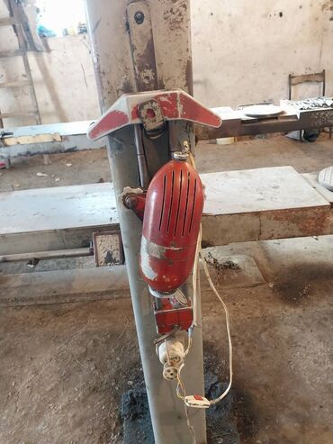 Avtoservis avadanlıqları: Razval aparatı polşa istehsalıdı, işlək vəziyyətdədi və bütün alətləri — 14