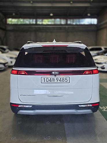 Kia: Kia Carnival: 2020 г., Минивэн — 7