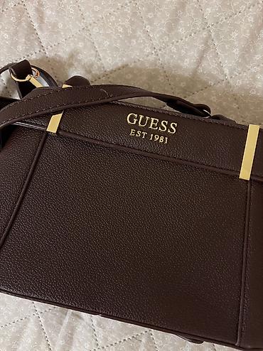 Çantalar: A klass GUESS (Los Angeles) qadın çantası - Rəng: tünd qəhvəyi — 4