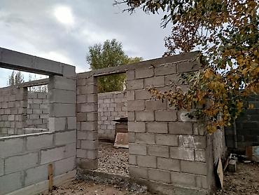 Продажа полдома: Продается дом город Балыкчы под бизнес од берего Иссик Кулье 100 — 5