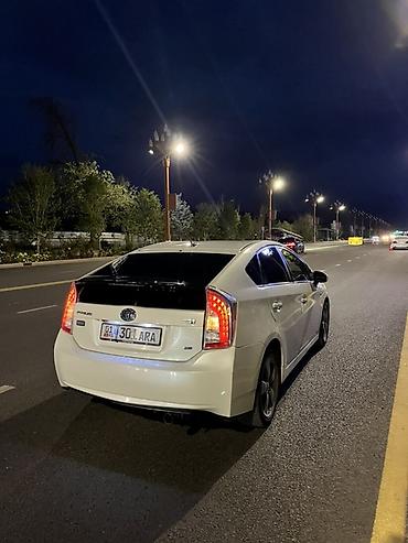 шины 195х65х15: Toyota Prius: 2013 г., 1.8 л, Автомат, Гибрид, Хэтчбэк — 4