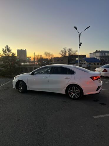 Kia: Kia K3: 2019 г., 1.6 л, Вариатор, Бензин, Седан — 5