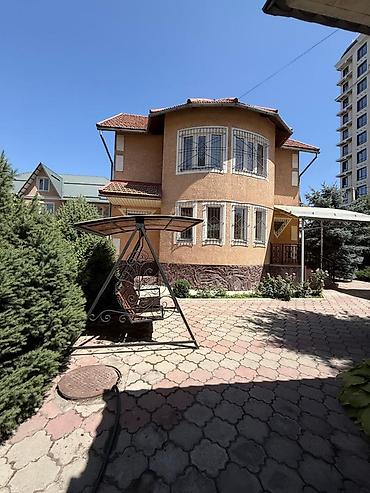 юг 2 вефа: 250 м², 5 комнат — 1