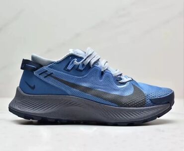 бутсы nike hypervenom phantom 2: Продаю новые кроссовки Nike размер 44