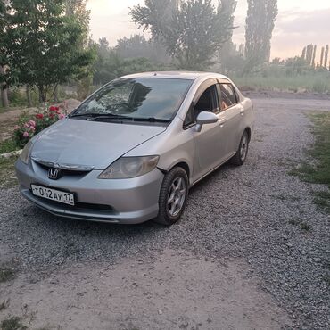 Транспорт: Honda Fit Aria: 1.5 л | 2005 г. | Седан