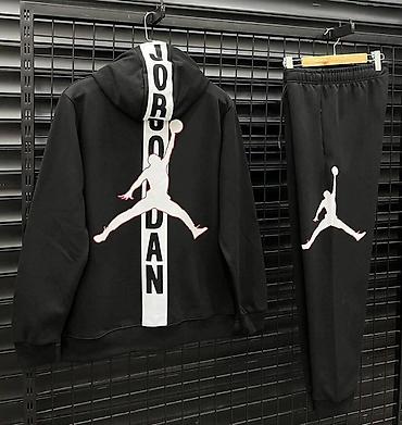 prada prsluk: Muške komplet trenerke 
S, M, L, XL, XXL, 
Cena 3999din
PS✨ — 2