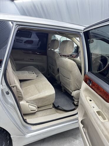 Toyota: Toyota Ipsum: 2001 г., 2.4 л, Автомат, Газ, Минивэн — 6