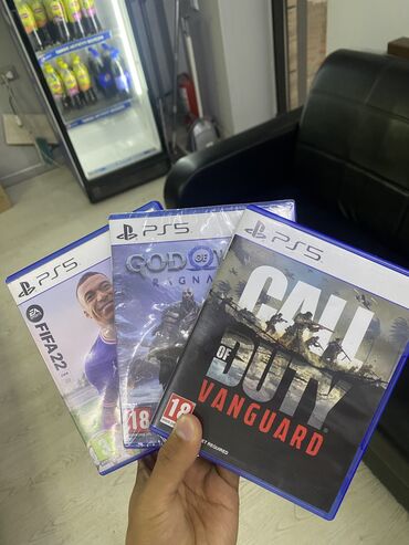 плейстейшн 5: Продаю диски на пс4 и пс5 ФИФА 22,23 God of war Call of Duty