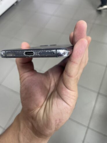телефон бу купить: Samsung Galaxy S21 5G, Б/у, 128 ГБ, цвет - Черный, 1 SIM, 2 SIM, eSIM