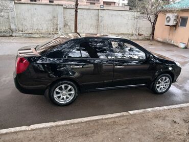 Geely: Geely MK sedan – 1.5 GT Xüsusiyyətlər: - Kuzov: 4 qapılı sedan, qara — 4