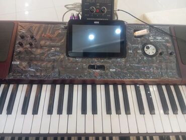 Musiqi mərkəzləri: Korg pa 1000 Salam dostlar satılır heç bir problem yoxdur barter olur