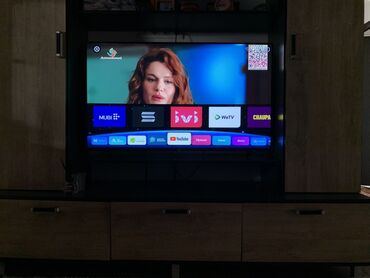 тумбочка с телевизором: Телевизор Yasin LED-49F10W с диагональю 49 дюймов. Характеристики: *