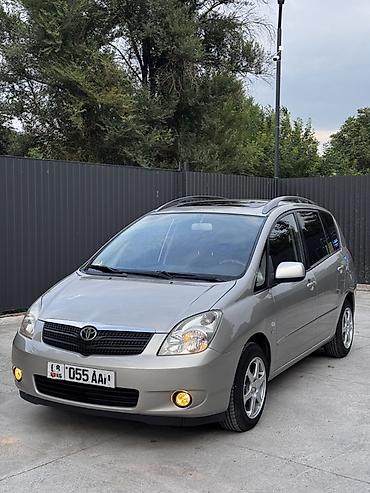 transporter multivan: Toyota Corolla Verso: 2002 г., Механика, Дизель, Универсал — 1