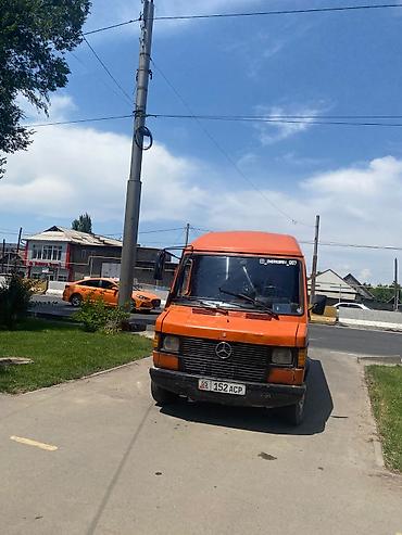 полу присеп: Mercedes-Benz T1: 1985 г., 2.9 л, Механика, Дизель, Фургон — 5