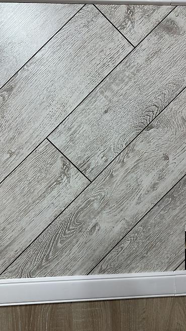 Döşəmə: Məhsul: Taxta naxışlı laminat döşəmə panelləri Təsvir: - Təbii ağac — 7