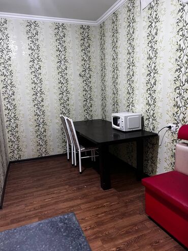 Посуточная аренда квартир: 4 комнаты, Душевая кабина, Постельное белье, Парковка — 7