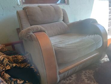 кожанная мягкая мебель: Ашкана, Колдонулган