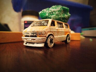 модель машины: Хот вилс Кастом Новый Год! Dodge van кастом под новый год с ёлкой на