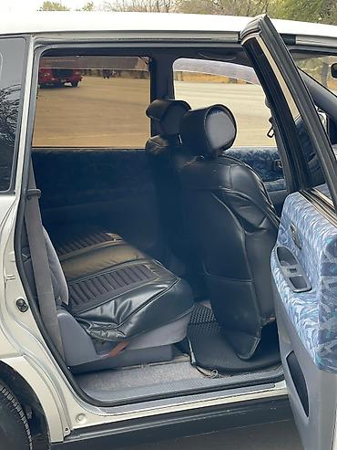 ипсум бампер: Toyota Ipsum: 1996 г., 2 л, Автомат, Бензин, Минивэн — 3