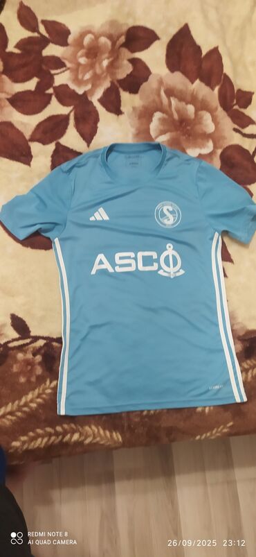 vuqar huseynov azerbaycan dili: Adidas futbol forması – “Səbail” mövzusunda, sponsor loqoları ilə -