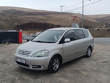 тайота ипсум 2005: Toyota Ipsum: 2002 г., 2.4 л, Бензин — 3