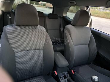 Toyota: Toyota Auris: 1.3 l. | 2011 έ. Κουπέ — 15