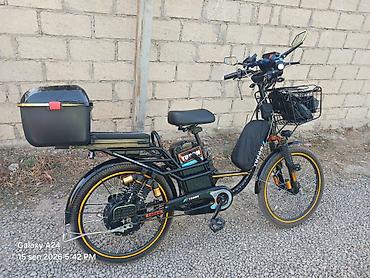 mopet elektrik: 👑Aytac23 2 ci əldi Turon markalı velomopeddir Mühərrik həcmi 350 w — 1