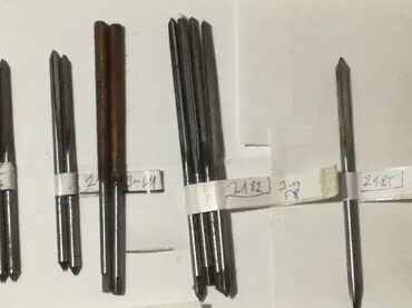 Ostali uređaji: Razvrtači 3mm, 3,01mm, 3,2mm, 3,5mm, 3,6mm, 3,8mm (rajberi) – Veliki — 7