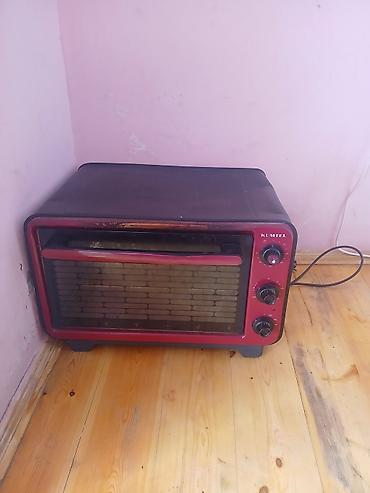 elektrikli fincan: Kumtel elektrik mini-fırın - Rəng: qırmızı/qara korpus - Ön qapı — 1